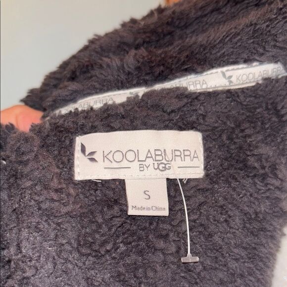 UGG Koolaburra Cozy slate blue vest - Picture 6 of 11